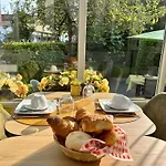 B&B Contrast